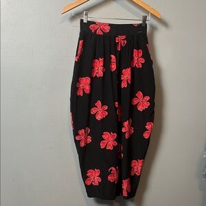 Carole Little Silk Black and Red Floral Harem Pants size vintage 4